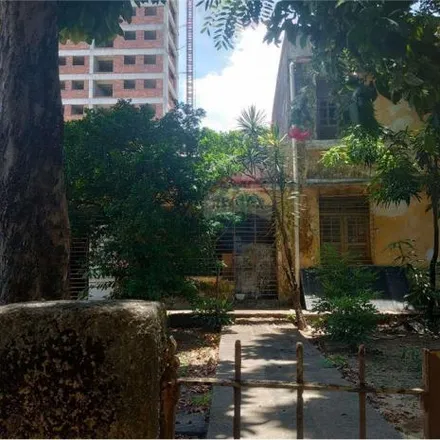 Buy this 4 bed house on Rua Voluntários da Pátria 57 in Campo Grande, Recife - PE