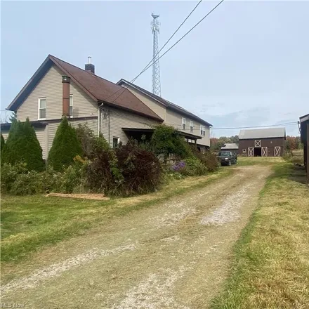 Image 1 - 437 Carson Road, Ashtabula County, OH 44004, USA - House for sale