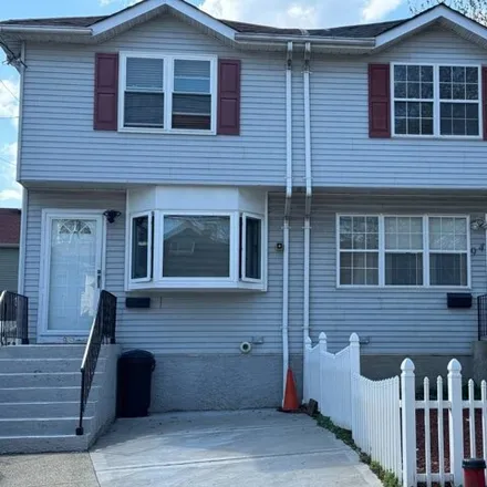 Buy this 3 bed house on 96 Northfield Avenue in New York, NY 10303