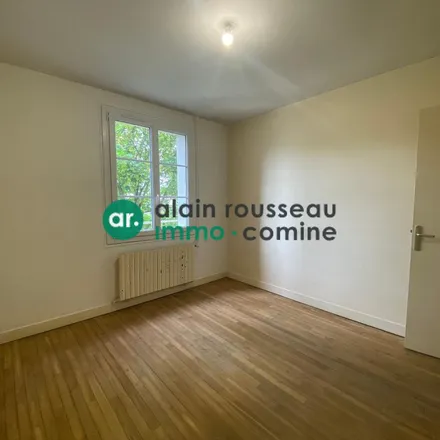 Rent this 3 bed apartment on 2 Boulevard du Roi René in 49100 Angers, France