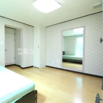 Image 2 - 서울특별시 강남구 논현동 217-41 - Apartment for rent