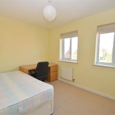 Image 2 - 3 Thackeray, Bristol, BS7 0NX, United Kingdom - Townhouse for rent