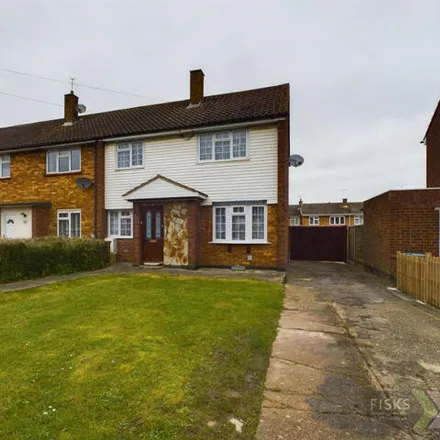 Buy this 3 bed house on Parkfields in Hadleigh, SS7 3YU