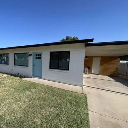 Rent this 2 bed house on 114 East Elliot Road in Gilbert, AZ 85234