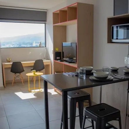 Rent this 8studio apartment on Club Monteverde in Avenida Vista a la Campiña, 45090 Tlaquepaque