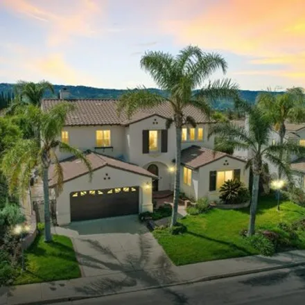 Buy this 6 bed house on 5467 Sunlight Street in Silverthorne, Simi Valley