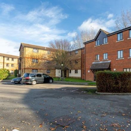 Rent this 2 bed apartment on 19-29 Birchwood Close in London, SM4 5LA