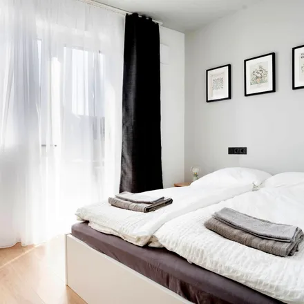 Rent this 1 bed apartment on Schmittenpfädchen 5 in 53121 Bonn, Germany