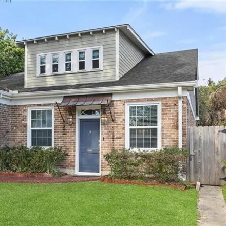 Buy this 4 bed house on 6411 Fontainebleau Drive in New Orleans, LA 70125