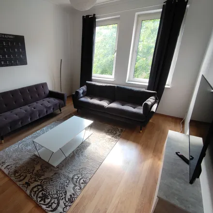 Rent this 3 bed apartment on Gervinusstraße 54 in 45144 Essen, Germany