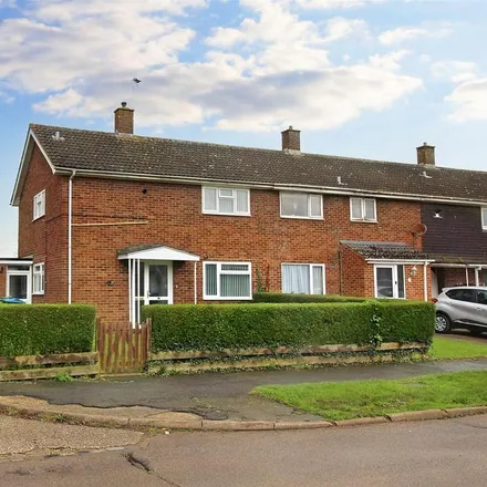 Rent this 3 bed house on 24 Lay Road in Aylesbury, HP19 9JN