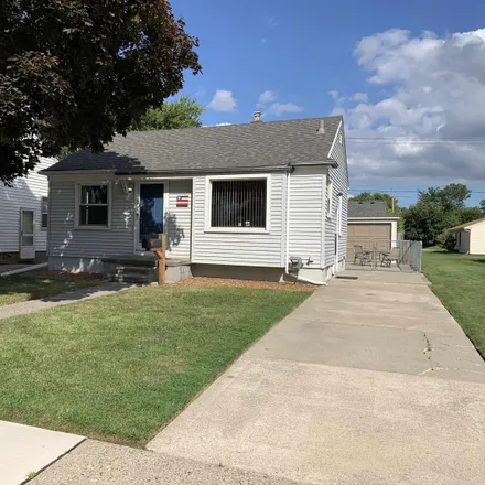 Buy this 2 bed house on 19426 Victor Street in Roseville, MI 48066