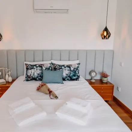 Rent this 4 bed room on Rua dos Loureiros in 3730-302 Vale de Cambra, Portugal