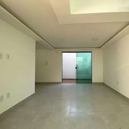 Buy this 2 bed house on Rua Cássia in Novo Horizonte, Juiz de Fora - MG