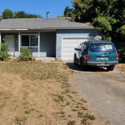 Buy this 3 bed house on 1312 Oak Street in Sandpoint, ID 83864