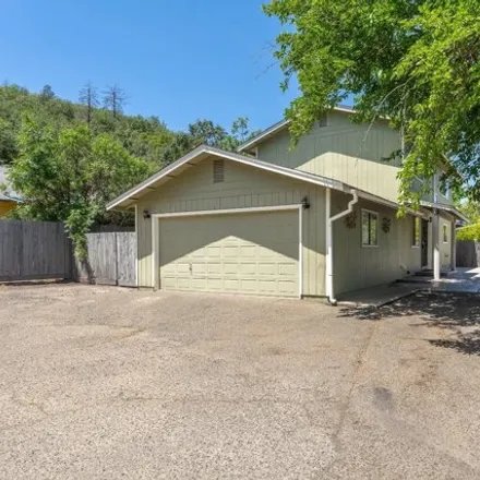 Buy this 3 bed house on unnamed road in Ukiah, CA 95482