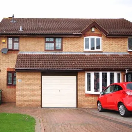 Buy this 3 bed townhouse on Keats Close in Amblecote, DY8 4NA
