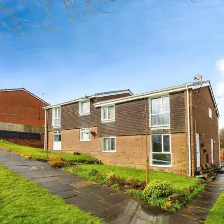 Rent this 2 bed apartment on Wansbeck Close in Sunniside, NE16 5XW