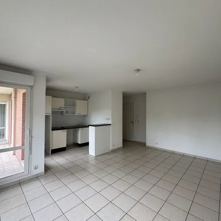 Rent this 3 bed apartment on Chambre de commerce et d'Industrie in Rue Bancel, 77000 Melun