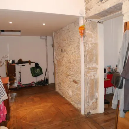 Rent this 4 bed apartment on 18 Montée des Carmélites in 69001 Lyon 1er Arrondissement, France