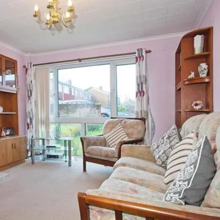 Image 2 - Sir Stafford Close, Caerphilly, CF83 3BB, United Kingdom - Townhouse for sale