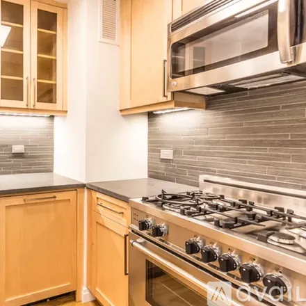 Rent this studio apartment on 201 East 86th St