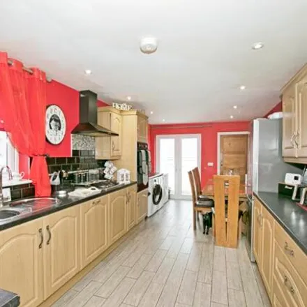 Image 3 - Studio 19, 19 Claremont Road, Redruth, TR15 1LP, United Kingdom - Townhouse for sale