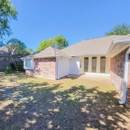 Image 2 - 724 Regalwood Drive, DeSoto, TX 75115, USA - House for rent