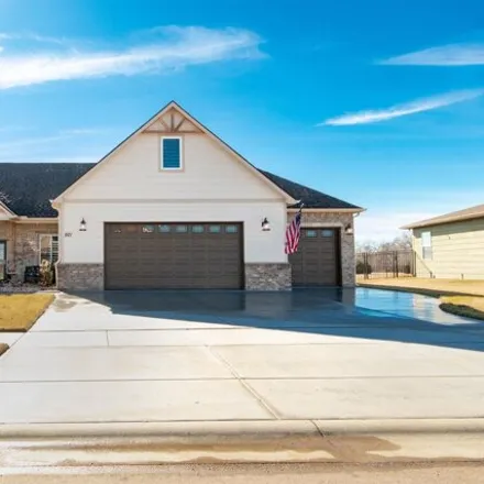 Buy this 3 bed house on Sapphire Lane in Mulvane, KS 67110