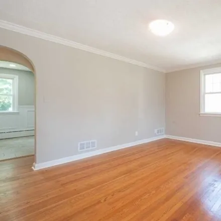 Image 3 - 5 Prospect Ave, Rochelle Park, New Jersey, 07662 - House for rent