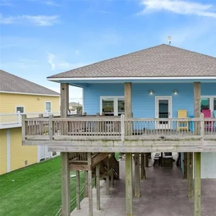 Buy this 3 bed house on 1843 South Redfish in Galveston County, TX 77650