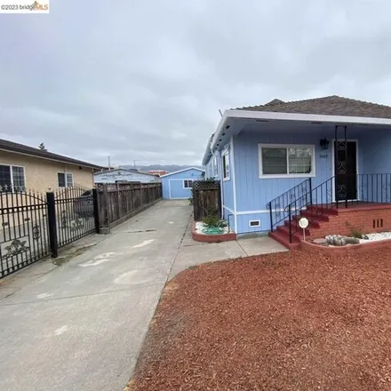 Buy this 3 bed house on 3482 Paxton Avenue in Oakland, CA 94601