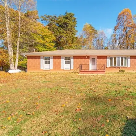 Buy this 3 bed house on 2 Dove Tree Lane in Buncombe County, NC 28806