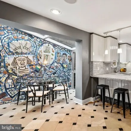 Image 9 - 2103 Delancey Place, Philadelphia, PA 19103, USA - Townhouse for sale