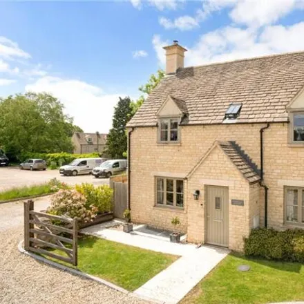 Rent this 3 bed duplex on Stow Youth Centre in Fosse Way, Stow-on-the-Wold
