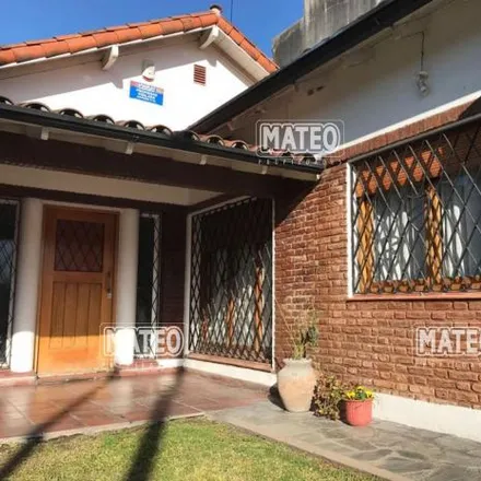 Rent this 3 bed house on Doctor Gines de la Quintana 443 in Moreno Centro norte, Moreno