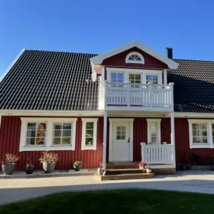 Rent this 7 bed house on Granitvägen in 619 35 Trosa, Sweden