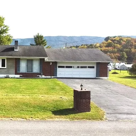 Buy this 3 bed house on 220 Thomas Street in Peterstown, WV 24963