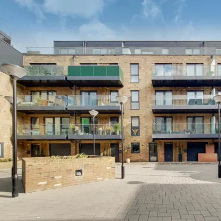 Buy this 2 bed apartment on Lion Wharf Road in London, TW7 6XW