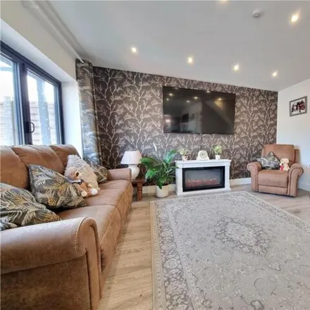 Buy this 5 bed house on Perry Hall Close in Broom Hill, London