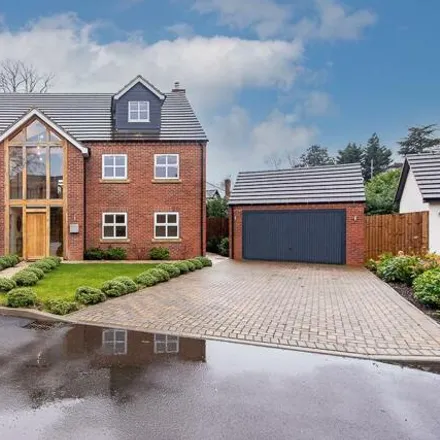 Buy this 6 bed house on Woodchurch Road in Arnold, NG5 8NJ