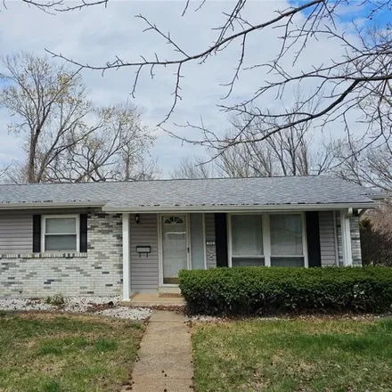 Buy this 3 bed house on 679 Locust Avenue in Festus, MO 63028