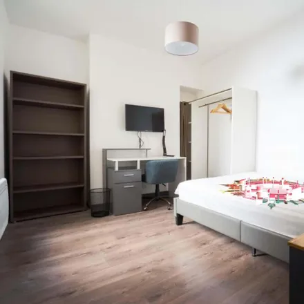 Rent this 1 bed room on 59 Rue Ponsardin in 51100 Reims, France