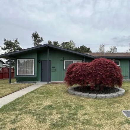 Buy this 2 bed house on 358 Cottonwood Drive in Richland, WA 99352