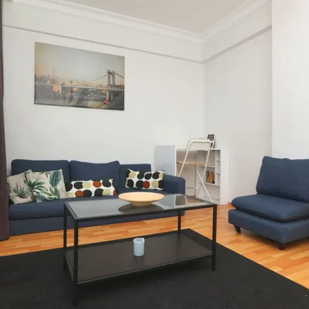 Rent this 2 bed apartment on Harbiye İlkokulu in Papa Roncalli Sokağı 63, 34373 Şişli