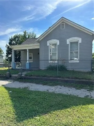 Buy this 2 bed house on 2368 South 12th Street in Saint Joseph, MO 64503