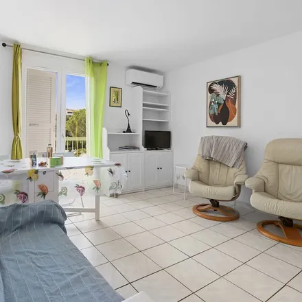 Rent this studio apartment on Fréjus in Square George Baral, 83600 Fréjus