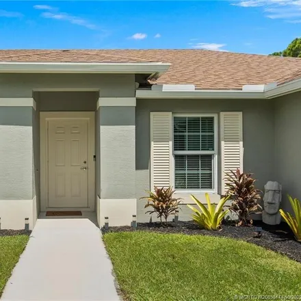 Image 3 - 257 Southwest Inwood Avenue, Port Saint Lucie, FL 34984, USA - House for sale