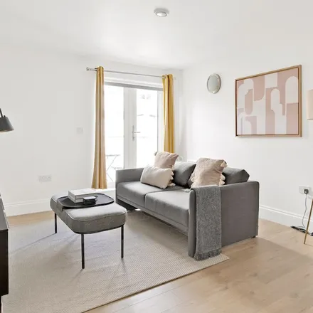 Image 9 - London, E2 6FF, United Kingdom - Apartment for rent