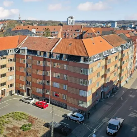 Rent this 2 bed apartment on Hobrovej 36 in 8900 Randers C, Denmark